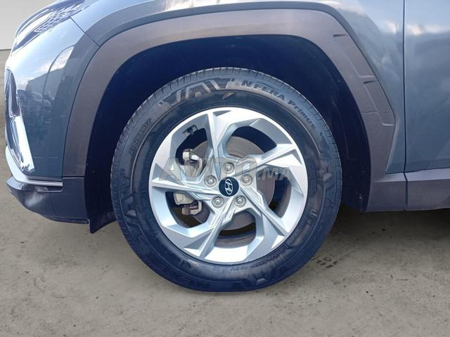 HYUNDAI. Tucson