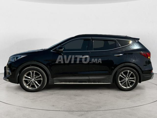 HYUNDAI. Santa Fe - 2