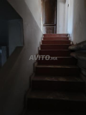 Magasin Houta 6 roues dans la rue - 2