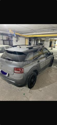 Citroën C4 Diesel Automatique 2017 à Casablanca - 2