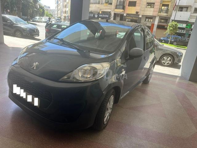 Peugeot 107 Essence Manuelle 2013 à Casablanca - 2