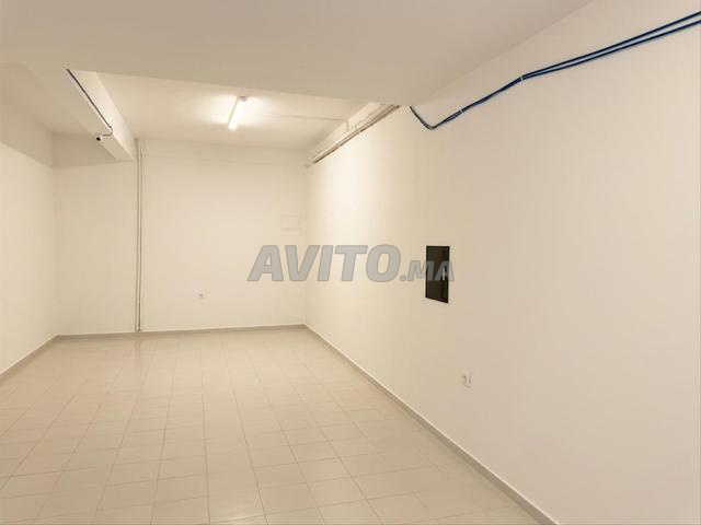 محل تجاري طريق إيموزار، قرب CIH