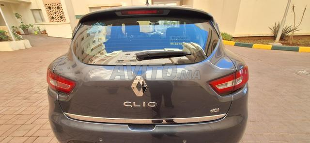 Renault Clio Diesel Automatique 2017 à Rabat - 2