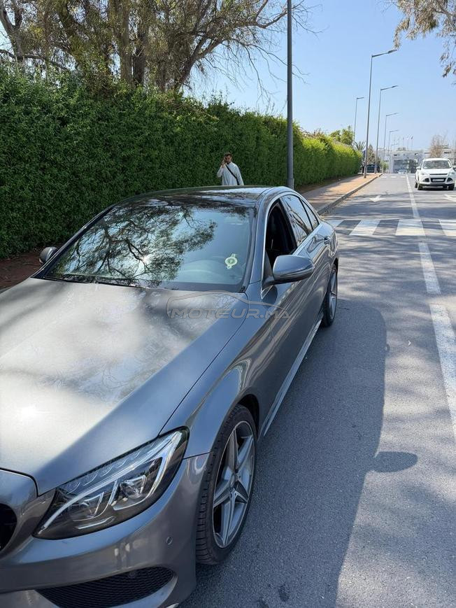 Mercedes-Benz 220 Diesel Automatique 2017 à Rabat
