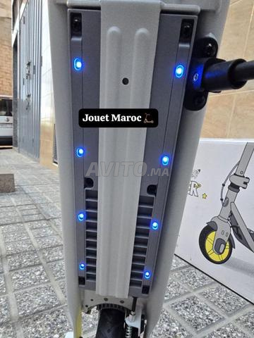 Trottinette électrique enfants de 4 ans à 12 ans