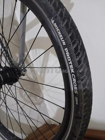 دراجة BMC جديدة، شيء جميل ونظيف 10/10 - 2