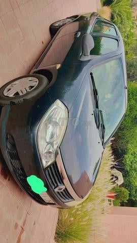 سيارة جيدة للبيع