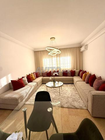 Appartement 2 chambres haut de gamme à Agdal haute qualité à louer à la journée - image 2