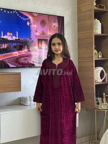 قفطان موبرة محفرة حرير رائع بنات صغار مخزاني مطروز - 2