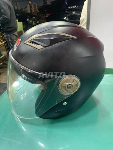 خوذة لا تزال جديدة - 2