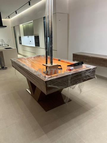 طاولة بلياردو