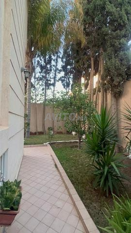 Villa à vendre à Hay Al Houda