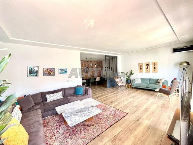 Appartement à vendre 196 m² à Casablanca