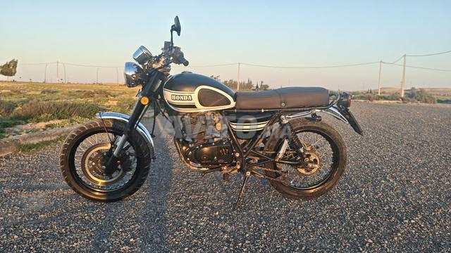 QINGQI 125 Classic Cafe racer