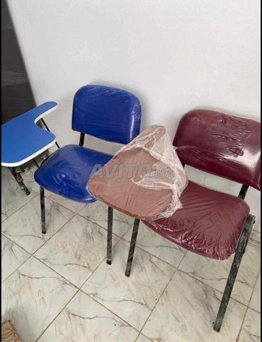 Chaise avec bureau - 2