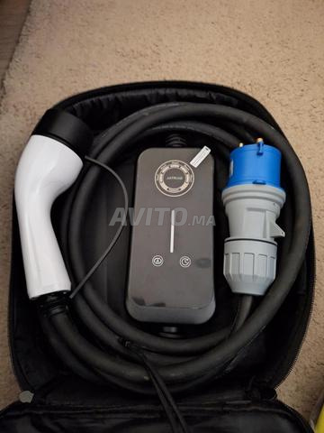 Borne de recharge voiture - 2