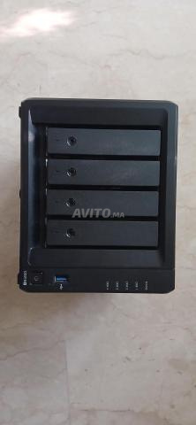NAS Synology DS918plus avec 4 disques de 16To