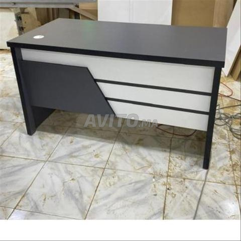 Bureau MDF pratique et spacieux - 2