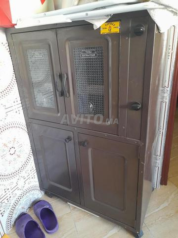 Four Tivoli et mini frigidaire Fitco - 2