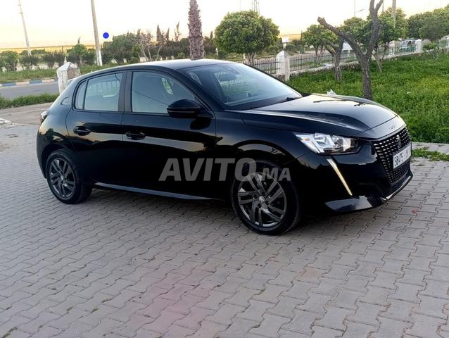 Peugeot 208 1ère main 2022 - 2