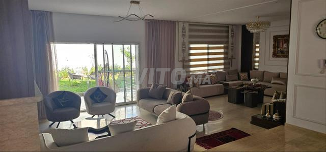 فيلا رائعة مفروشة للإيجار في دار بوعزة - 2