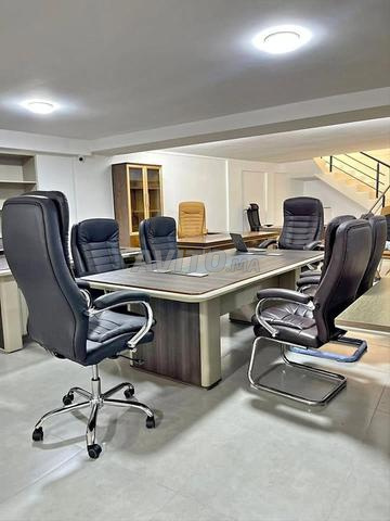 طاولة اجتماعات حديثة مباشرة من الشركة - 2