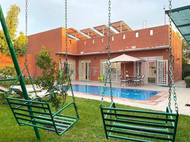 Villa 3 chambres piscine privée wifi fibre & park