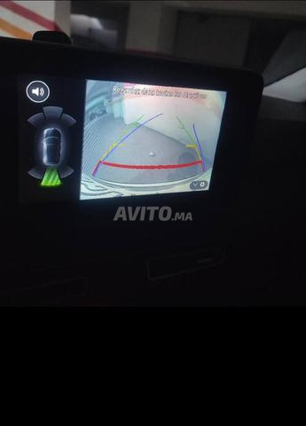 داسيا لوجان فينيسيون جورني - 2