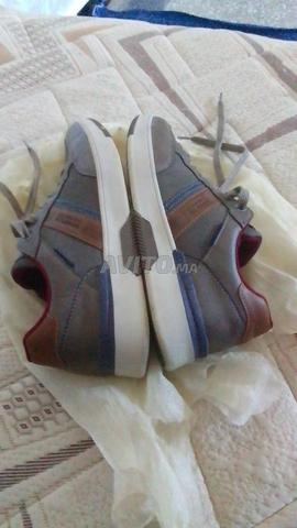 Baskets taille 42 - 2