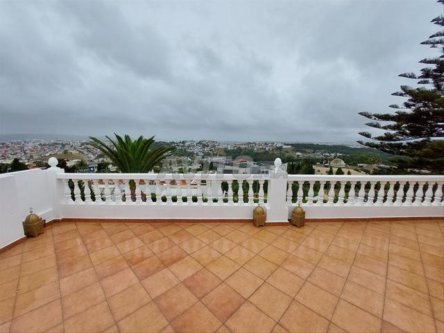 Villa avec 2 terrasses vue panoramique à louer