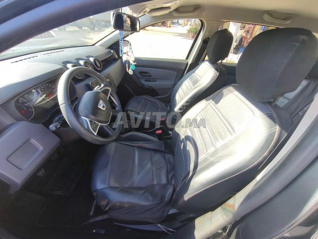 Dacia Duster Diesel Manuelle 2019 à Rabat - 2