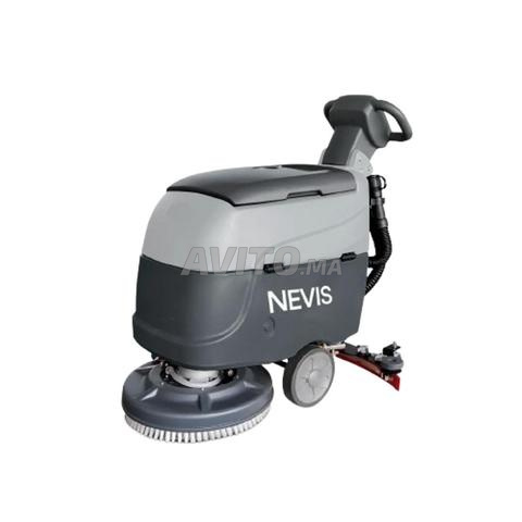 Autolaveuse à batterie SC401B – Nettoyage pro