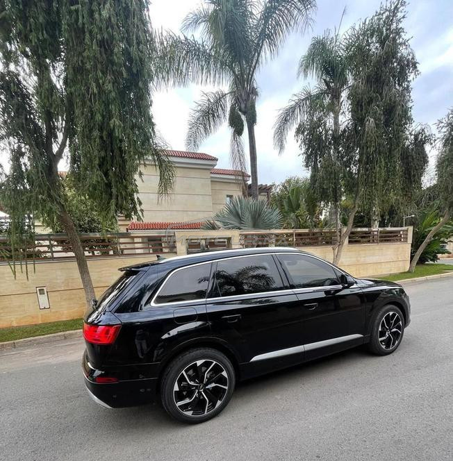Audi Q7 Diesel Automatique 2016 à Rabat