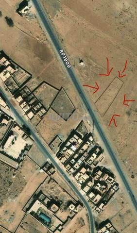 Terrain sur la route de la plage d'Aglou