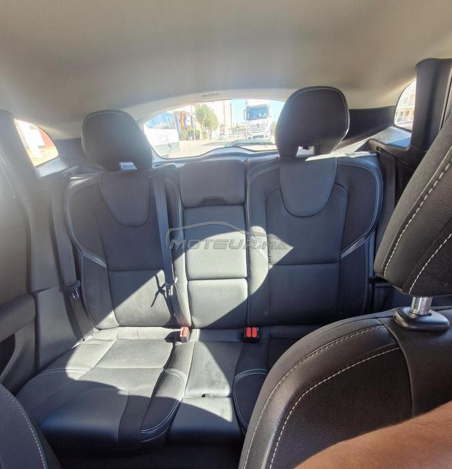 Volvo V40 Diesel Automatique 2019 à Agadir
