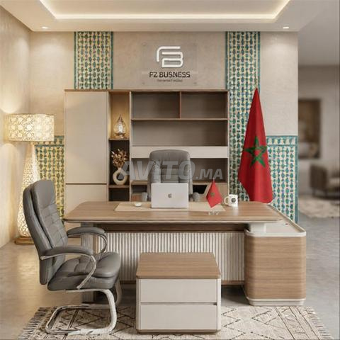 مكتب تنفيذي ذكي وفاخر بتصميم عصري