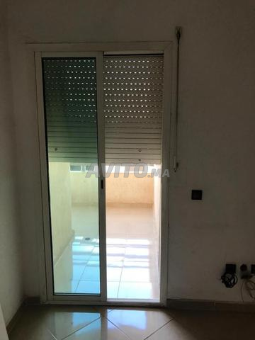 شقة للإيجار 102 متر مربع في القنيطرة - 2