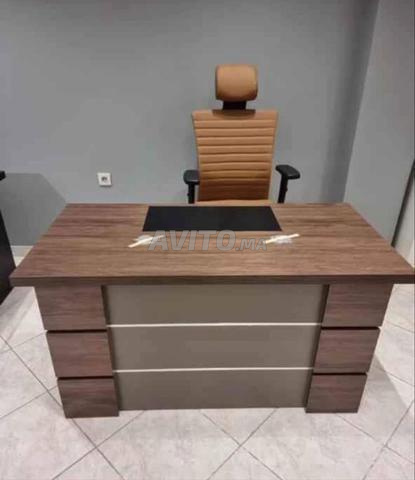 مكتب فاخر وعصري - 2