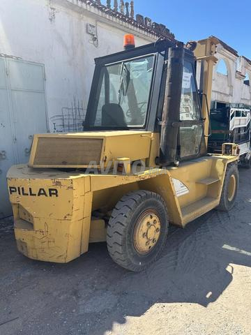 رافعة شوكية (كاتربيلر) 6 طن