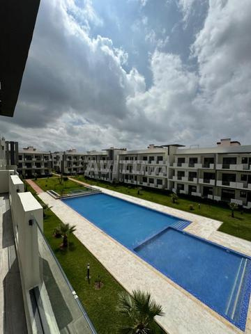 Appartement vide à louer à Dar Bouazza