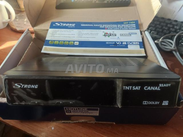 Récepteur SAT Strong 7404 Quasi-Neuf Carte TNT SAT - 2