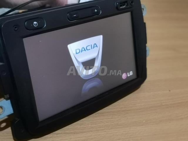 Écran radio Dacia - 2