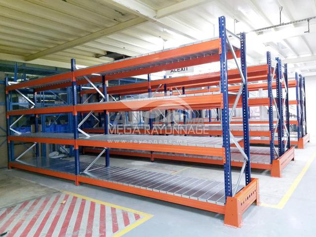 رفوف معدنية للباليتات - تركيب في الموقع