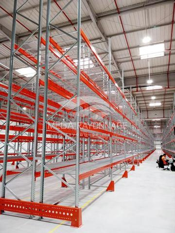رفوف ثقيلة - تخزين صناعي قوي