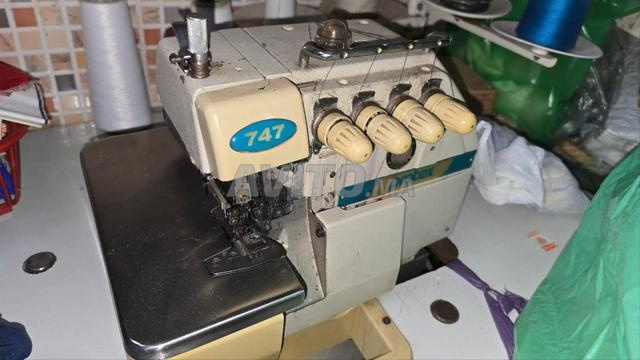 آلة خياطة