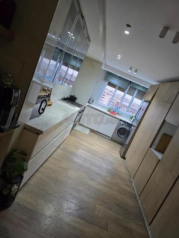 شقة 200م² راقية – مولاي عبد العزيز