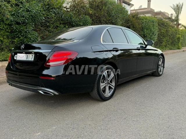 Mercedes classe E220 modèle 2020