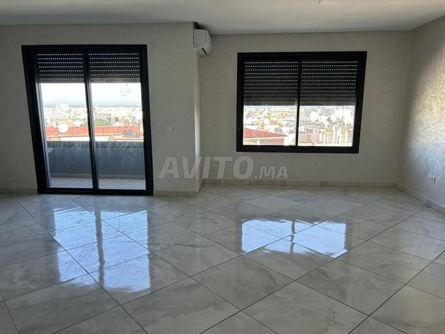 Bureau neuf à vendre