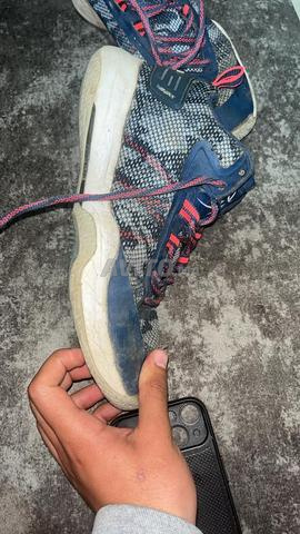 Baskets de basketball authentiques et fonctionnelles - 2