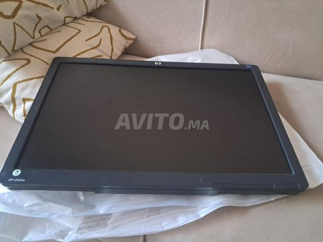 Écran LCD HP L2245w 22 pouces